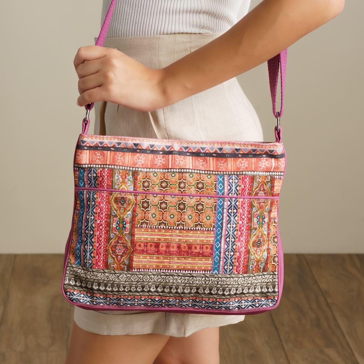 Ispahan Cross Body Bags