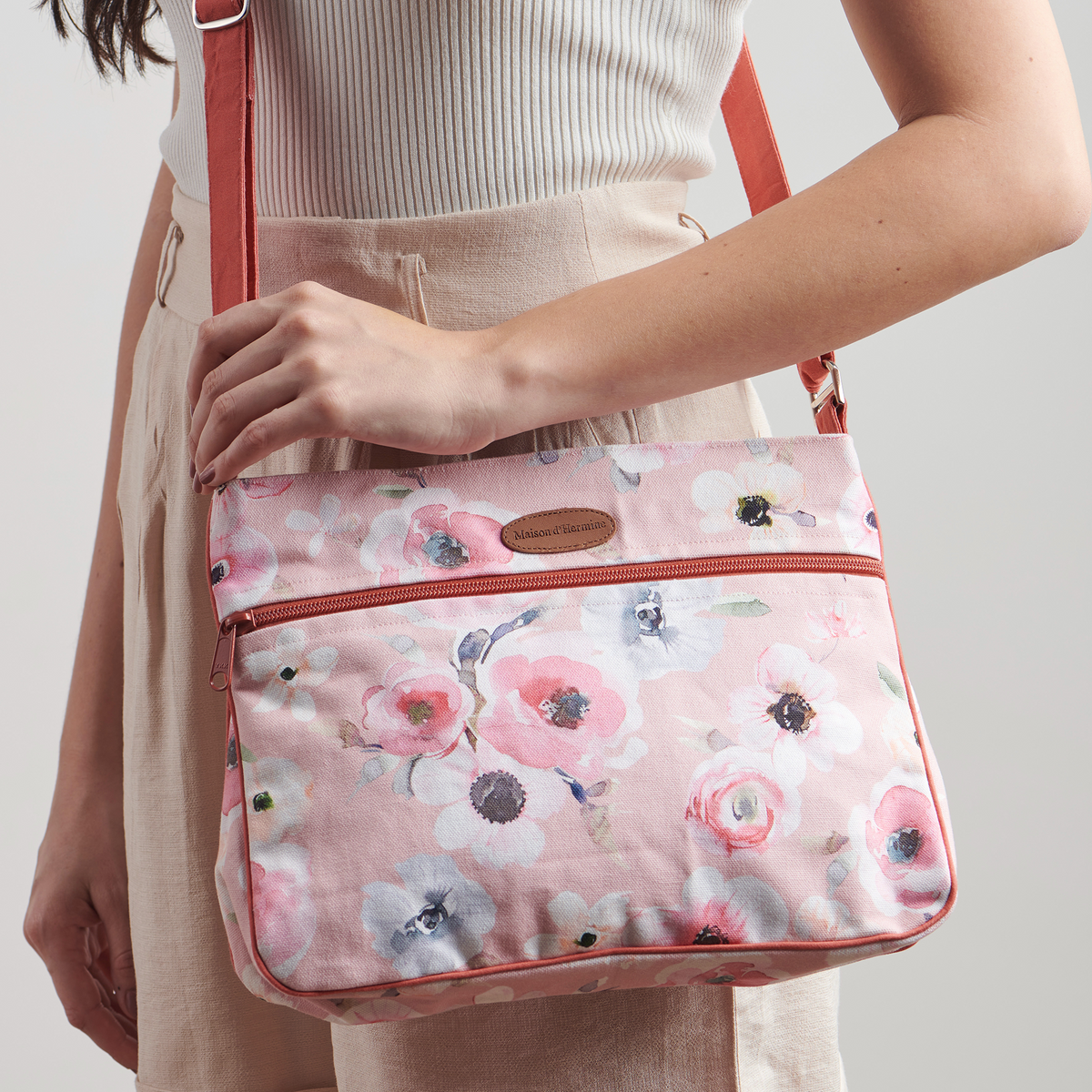 Romantic Poppy Cross Body Bags