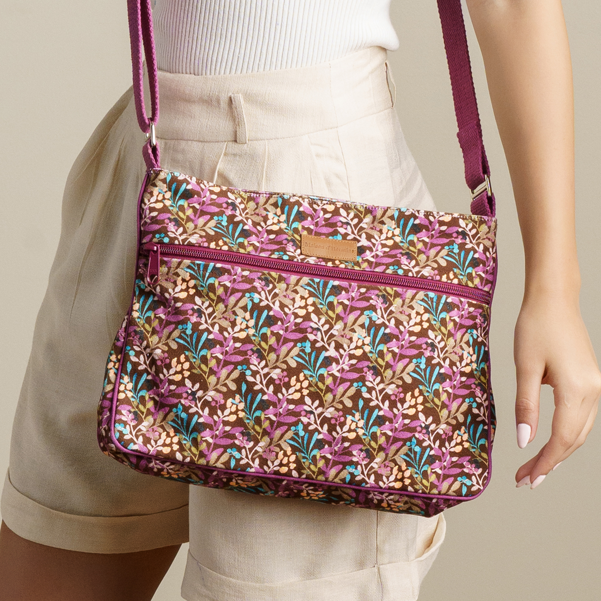 Hoara Cross Body Bags