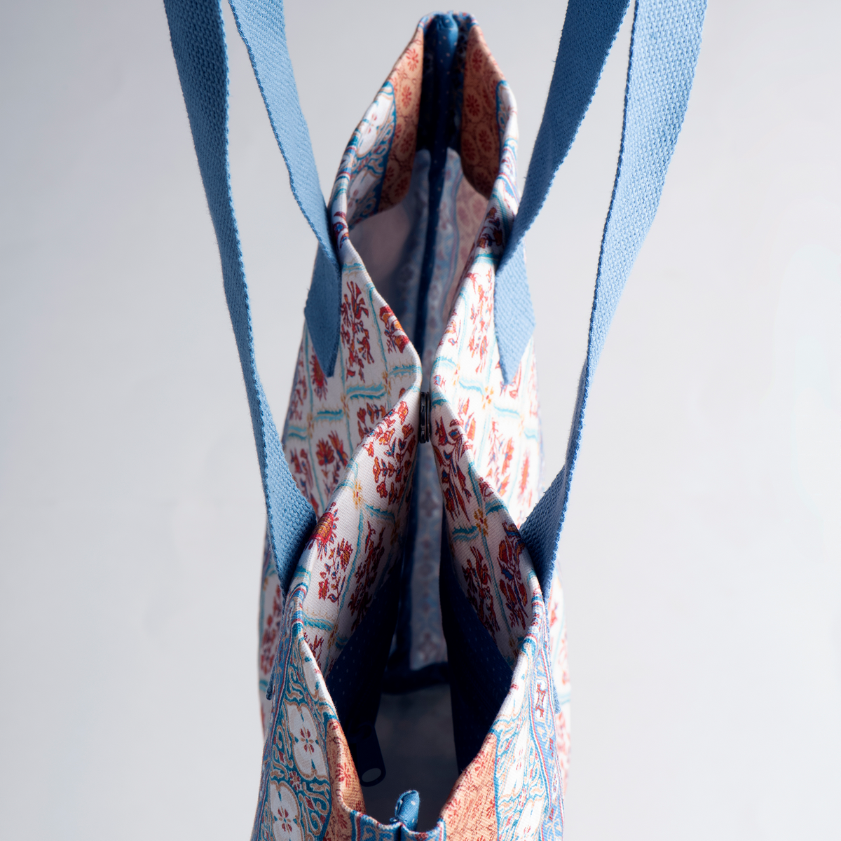 Romane Canvas Tote Bags