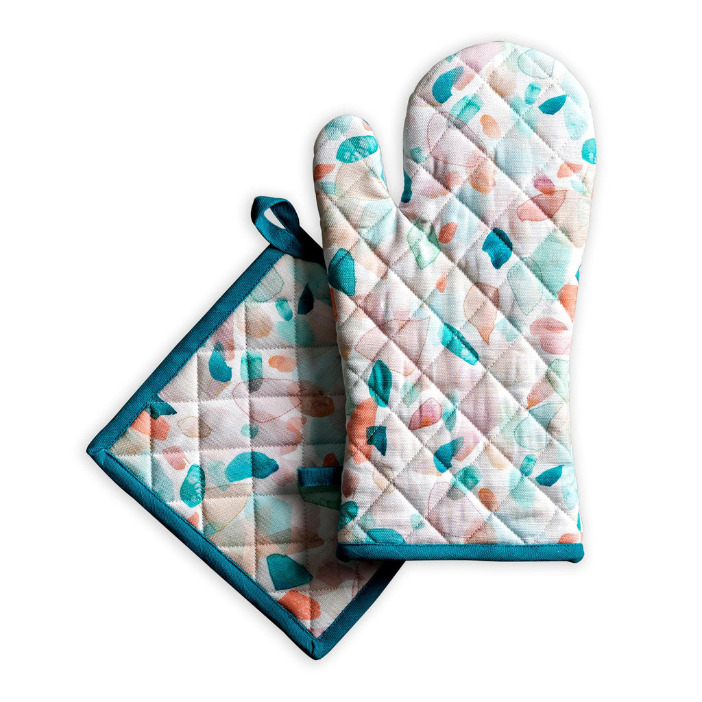 Summer Picnic Oven Mitts + Pot Holders