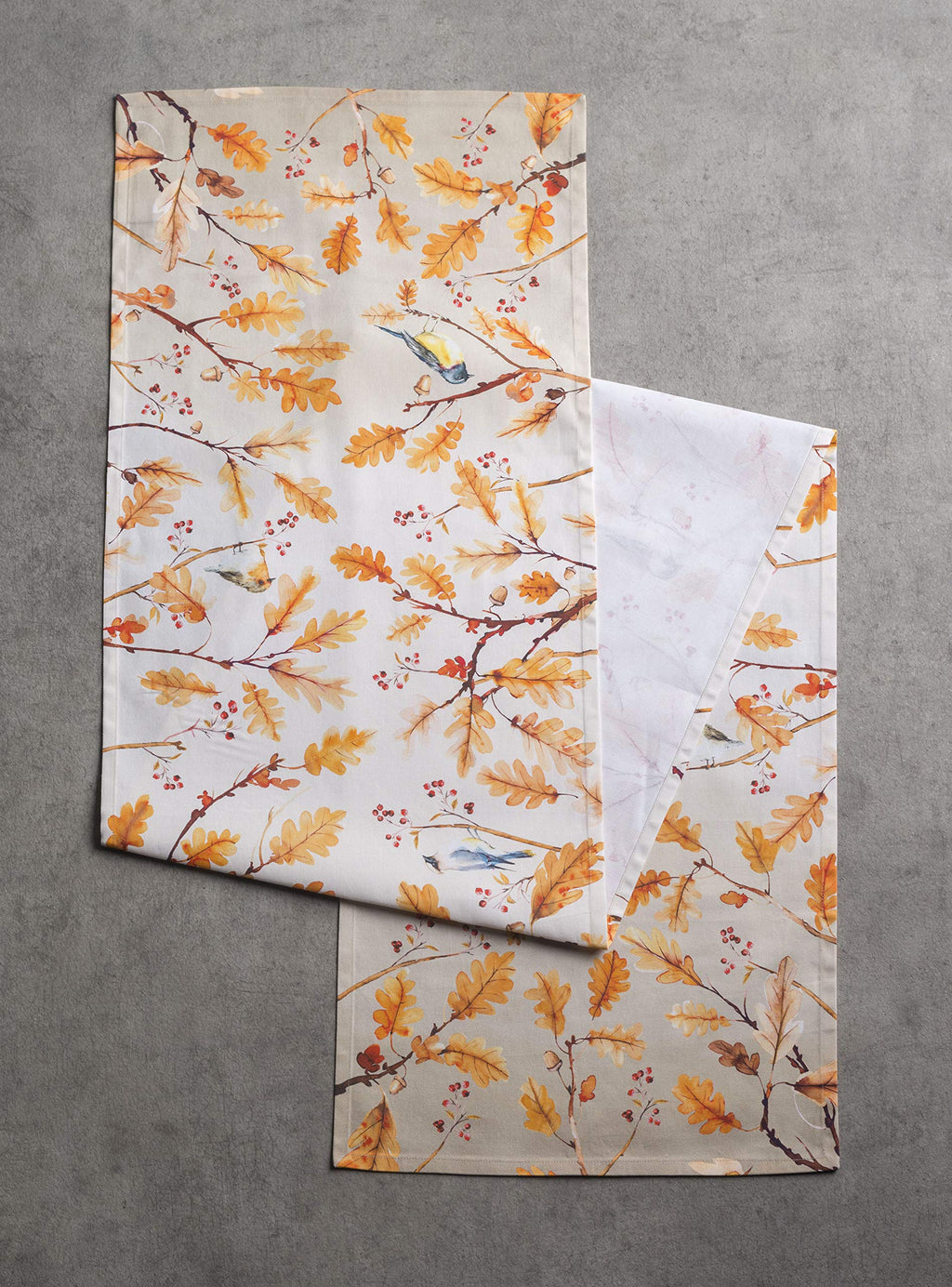 Oak Leaves Table Runners