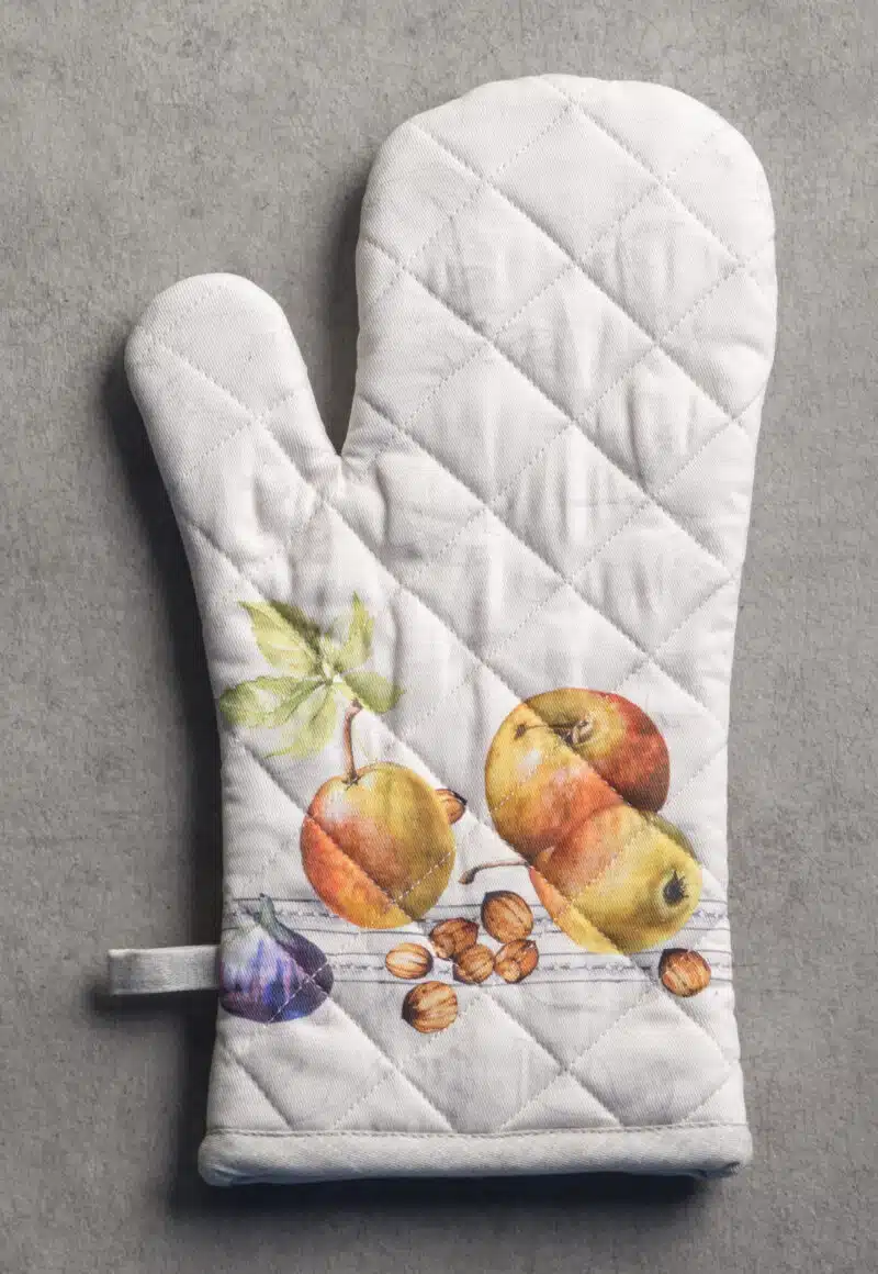 Fruit D'hiver Oven Mitt