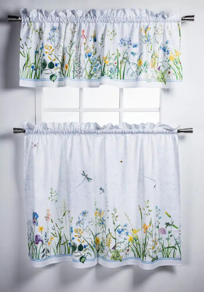 Fleurs De Mai Kitchen Curtain