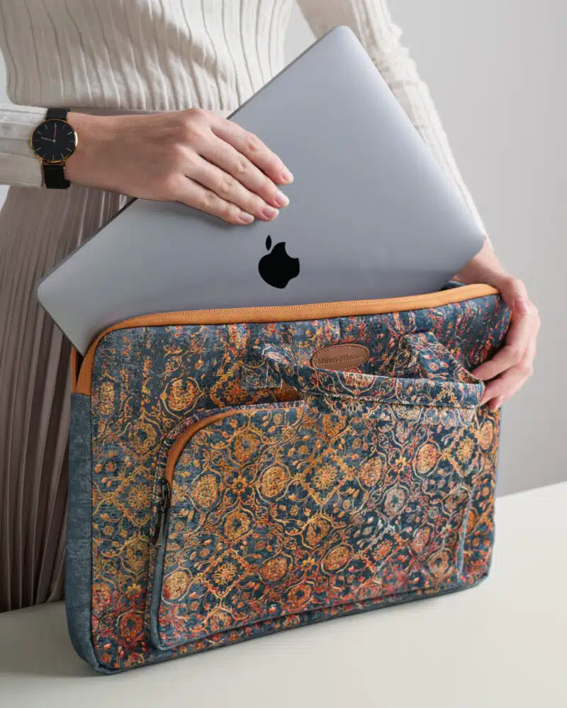 Imperfection Laptop Bag with Pocket