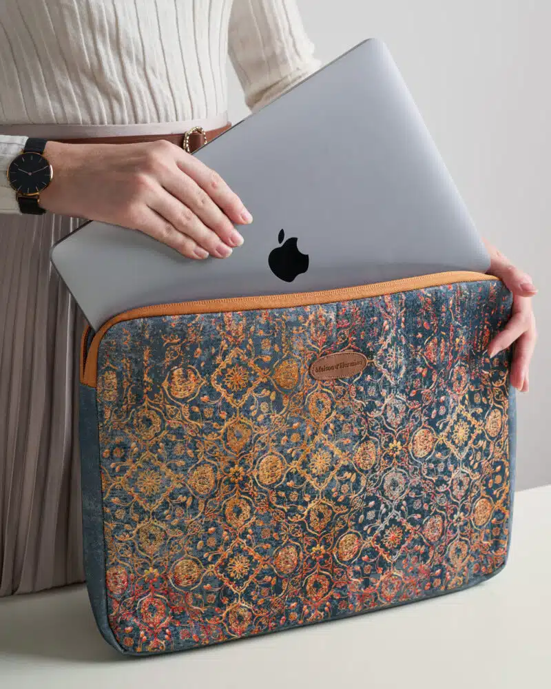 Imperfection Basic Laptop Bag