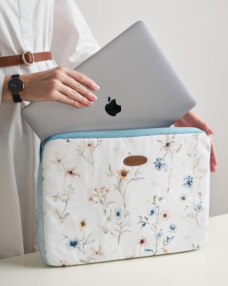 Ice Florals Basic Laptop Bag