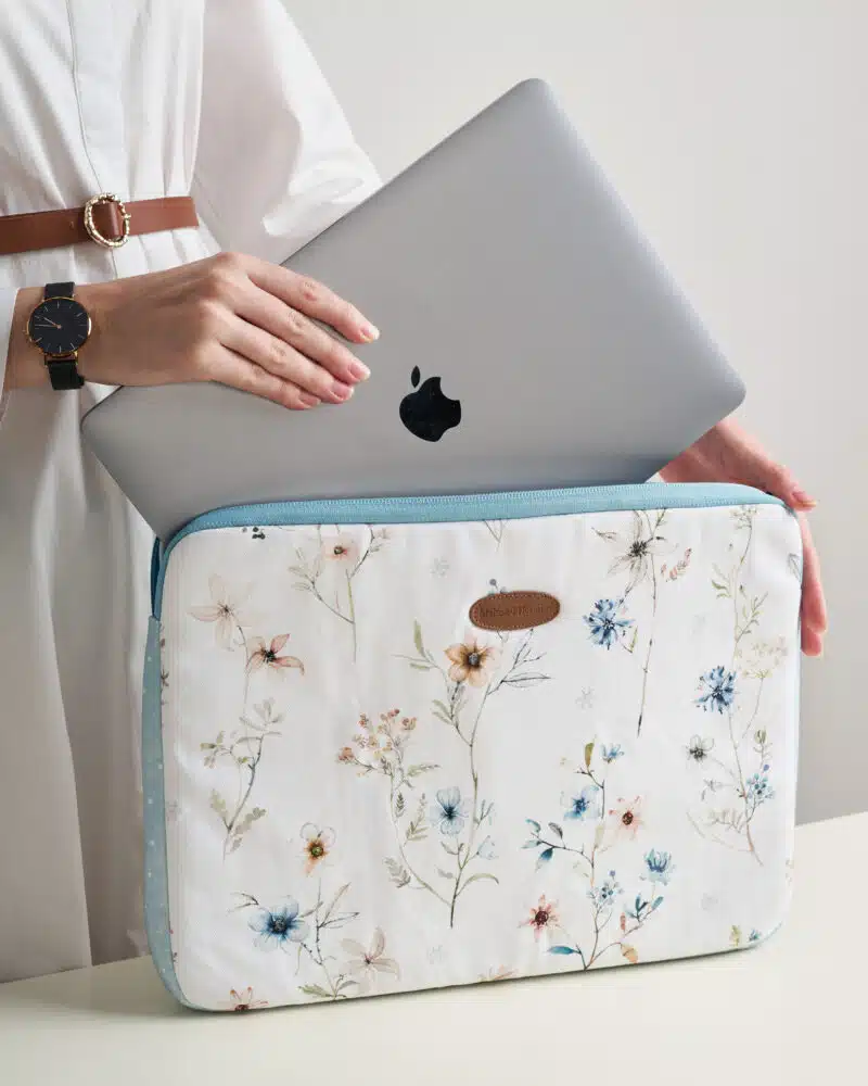 Ice Florals Basic Laptop Bag