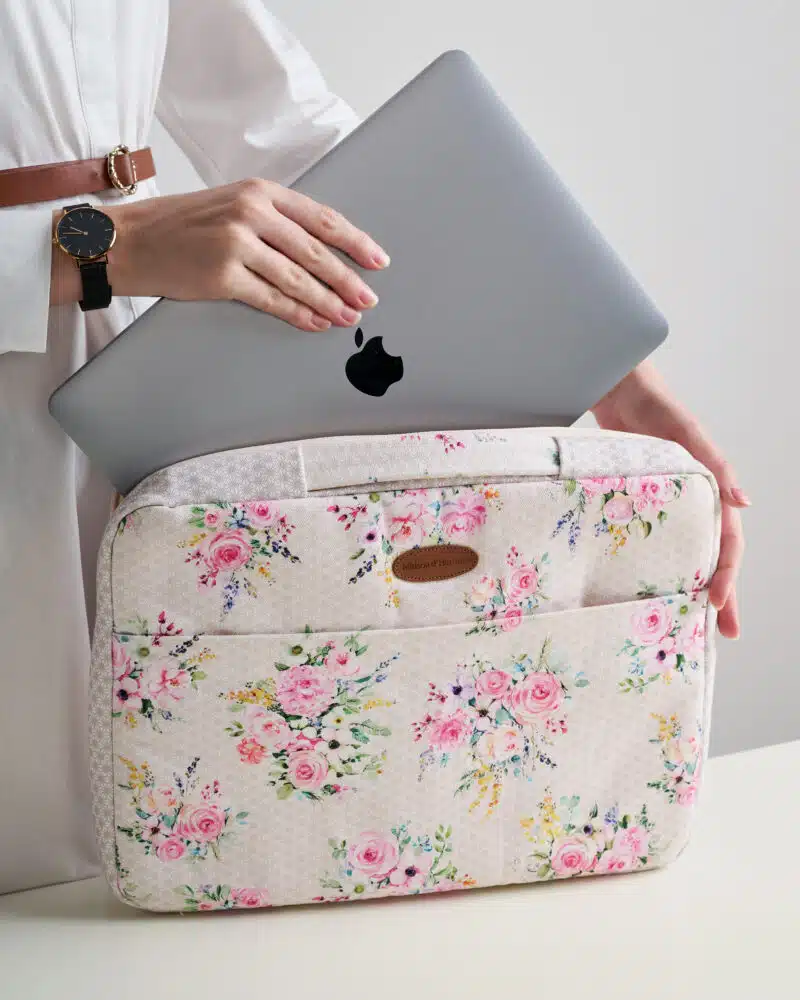 Sweet Rose Lavender Laptop Bag with Sleeve and Handle