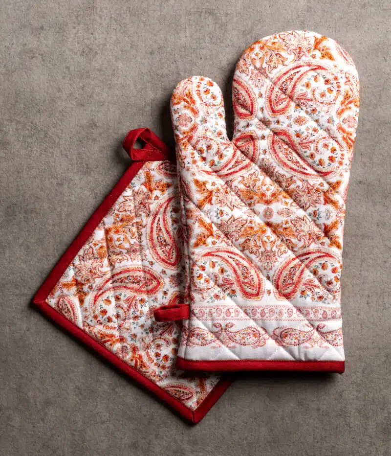 Orient Glove & Potholder