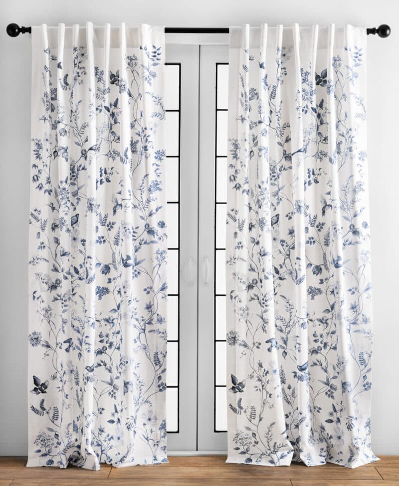 Neo Ipomee - White Curtain