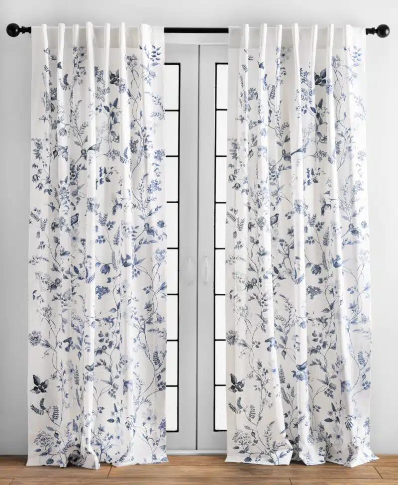 Neo Ipomee - White Curtain