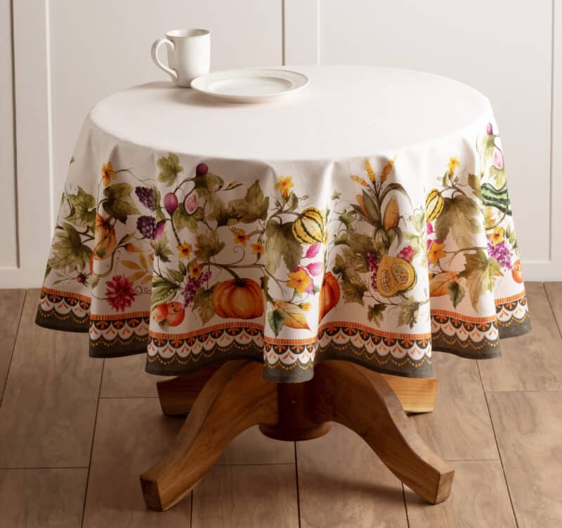 Pumpkin Garden - Cloudy Cream Round Tablecloth