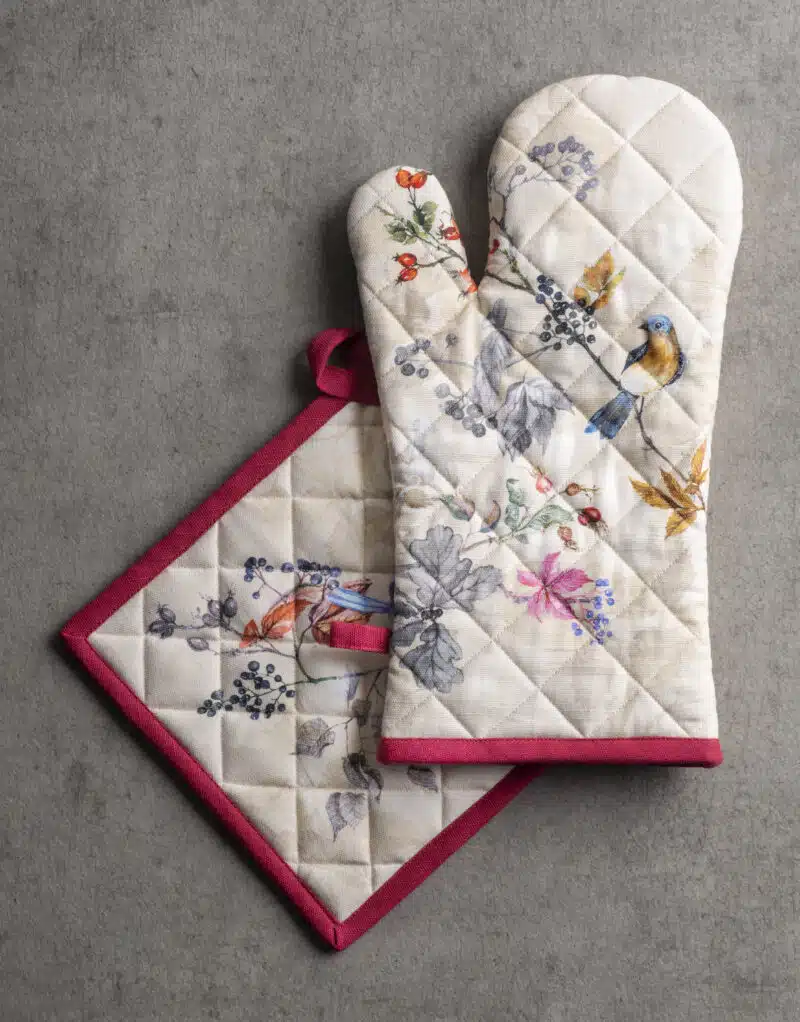 Equinoxe Beige Glove & Potholder