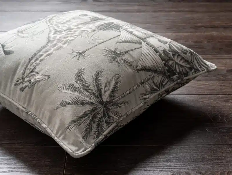 Savana Jouy Cushion Green Giraffi