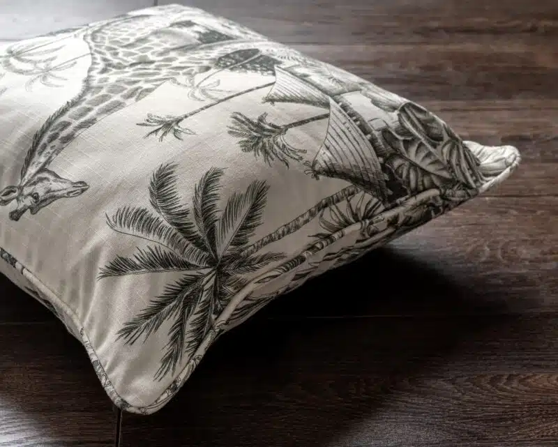 Savana Jouy Cushion Beige Giraffi