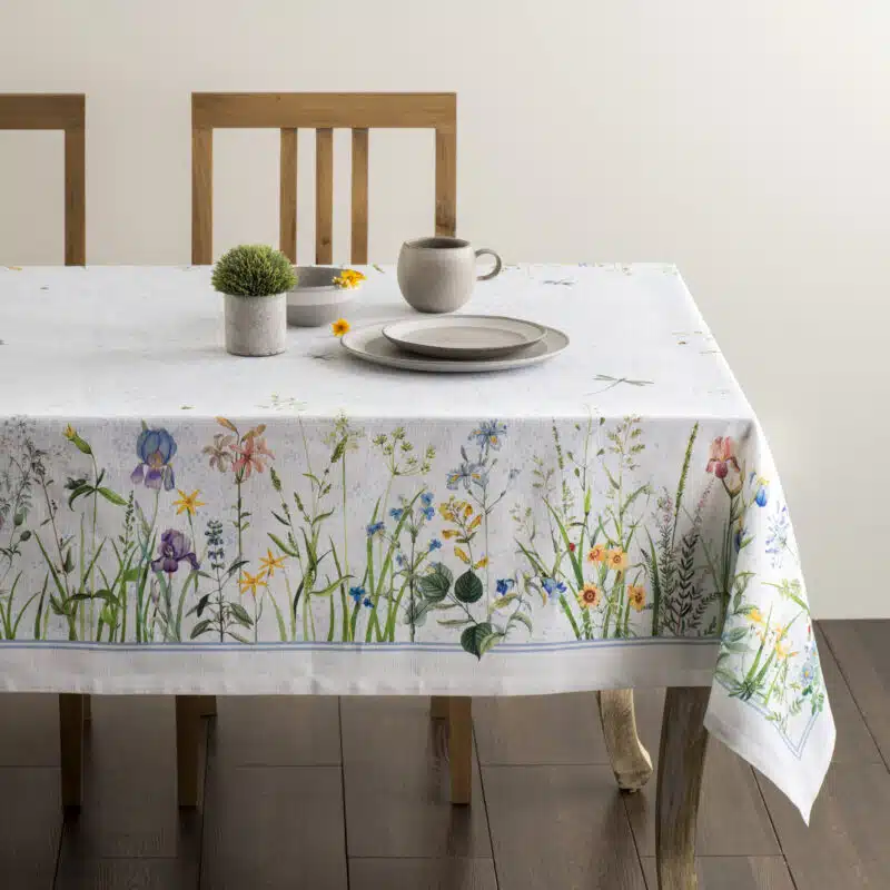 Fleurs De Mai Tablecloth