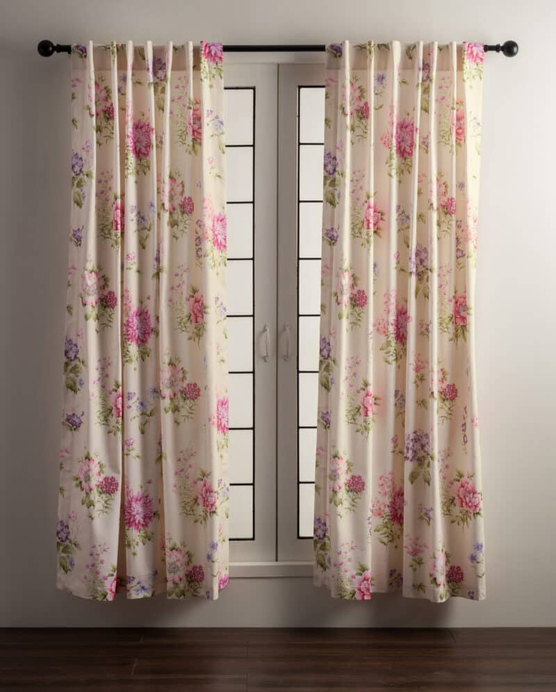 Swyncombo Curtain Fuchsia