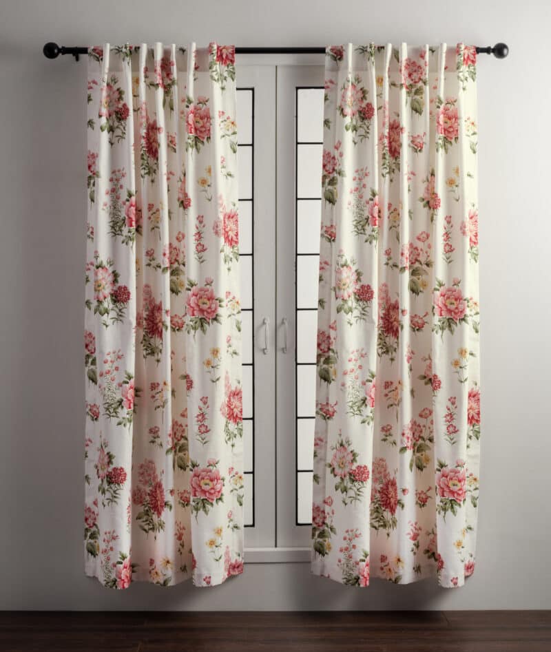 Swyncombo Curtain Coral