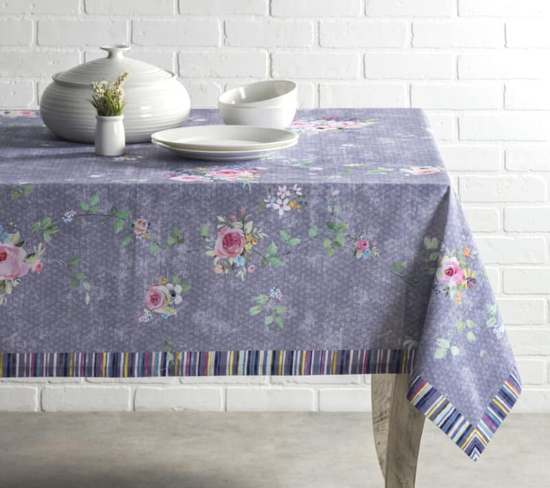 Sweet Rose Lavender Country Garden Tablecloth