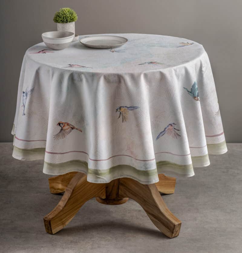 Flying Birds Round Tablecloth