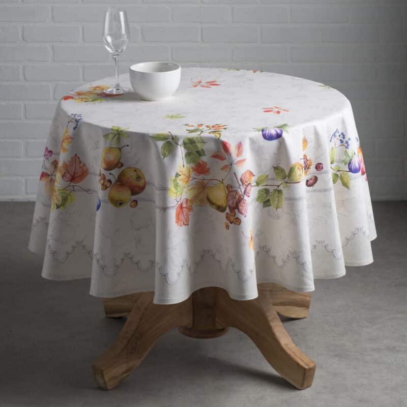 Fruit D'hiver Round Tablecloth