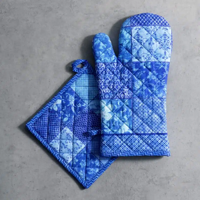 Indigo love Glove & Potholder