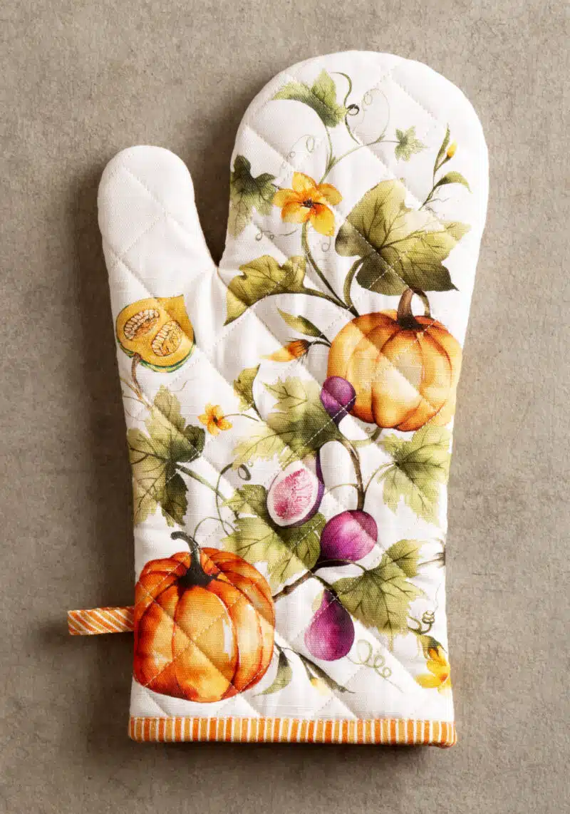 Pumpkin Garden - Cloudy Cream Oven Mitt