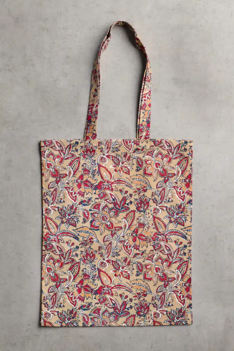 Kerala - Red Basic Tote Bag