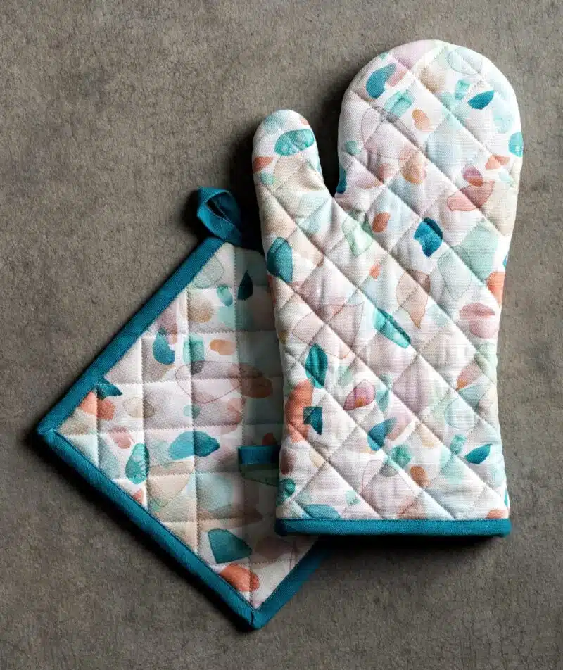 Summer Picnic Glove & Potholder