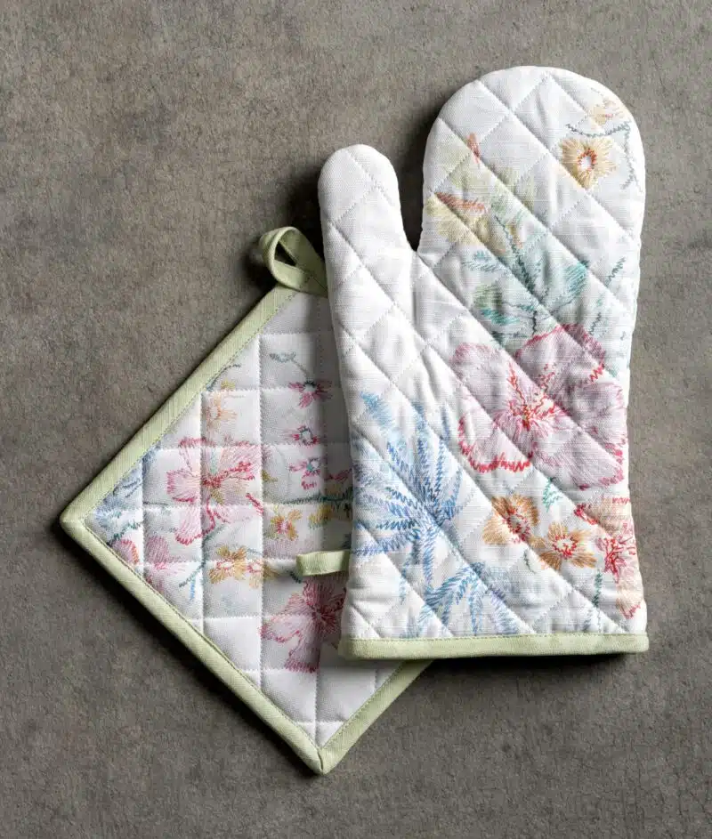 Paradise Isiand Glove & Potholder