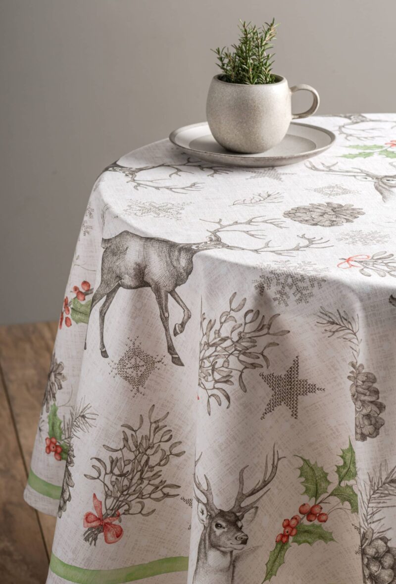 Christmas Dew Round Tablecloth