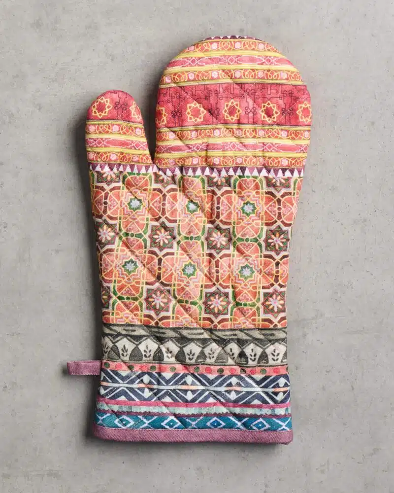 Ispahan Oven Mitt