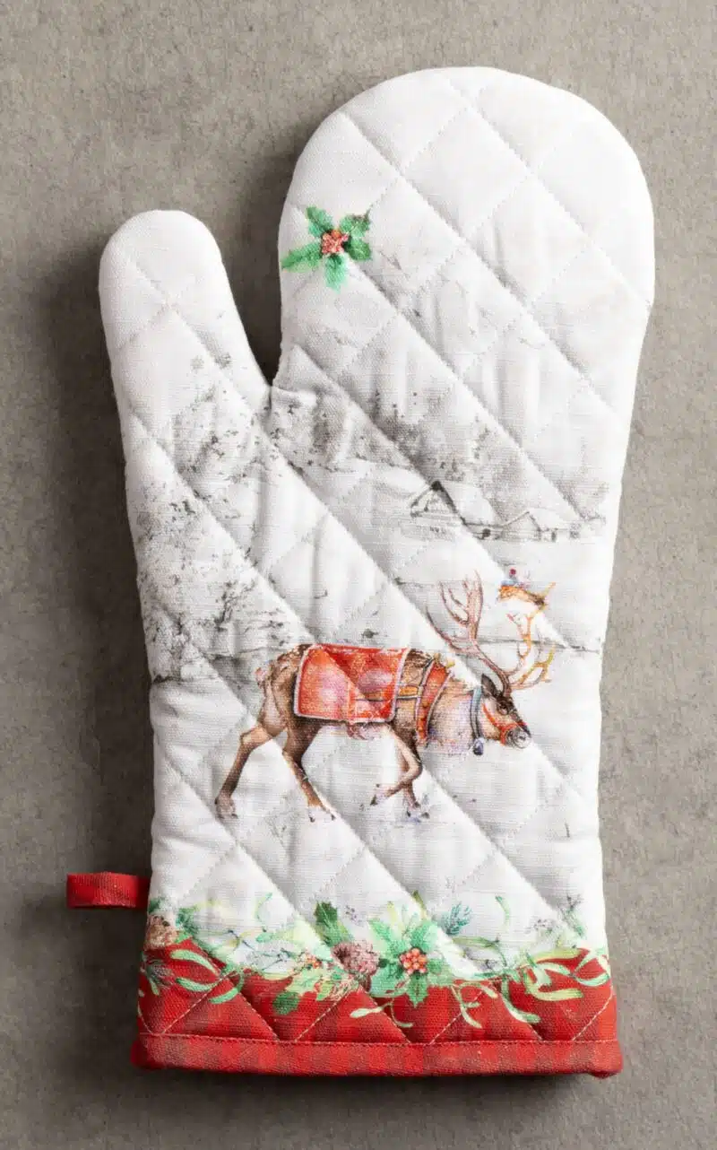 Christmas Tradition Oven Mitt