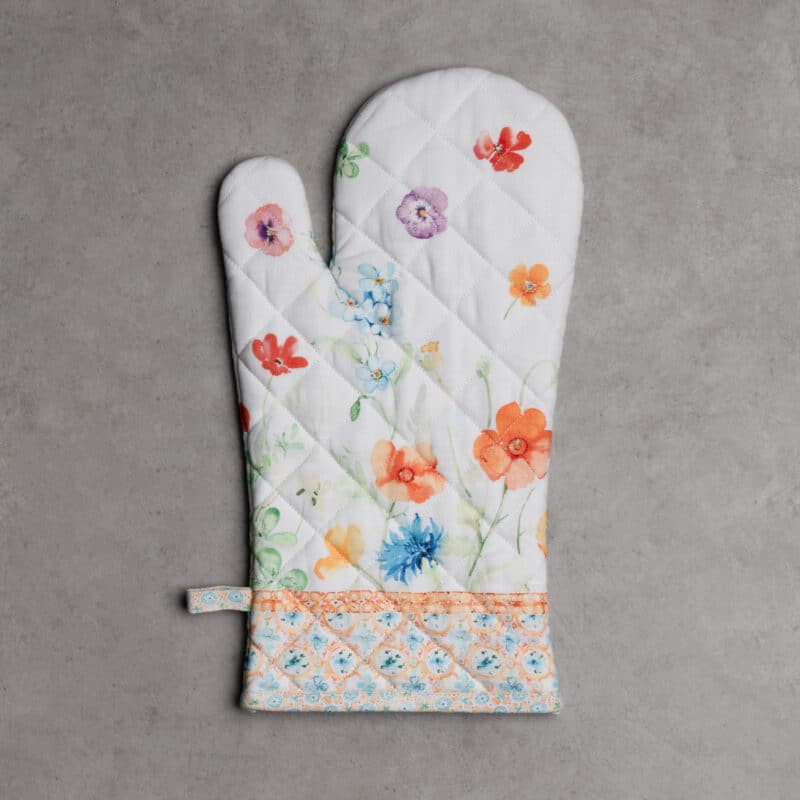 Summer Whisper Oven Mitt